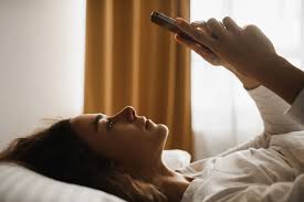 addicted to social media and apps